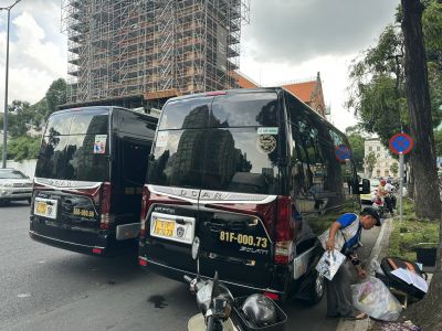 Dcar Limousine 9 chỗ 2025