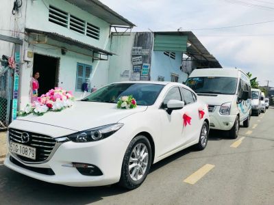 Xe Đoàn Rước Dâu 16 Chỗ Fordtransit