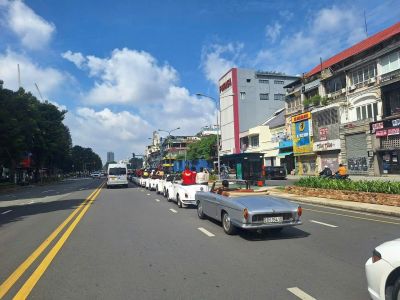Xe Đoàn Rước Dâu Mui Trần VIP