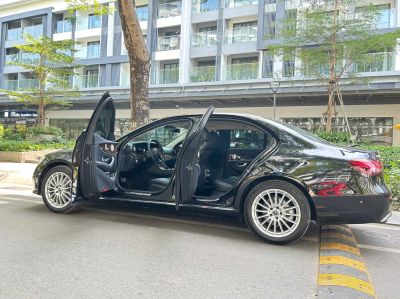 Mercedes E Class Đen 2025