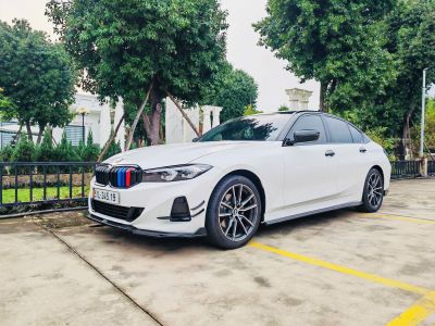 Xe BMW 320i All New