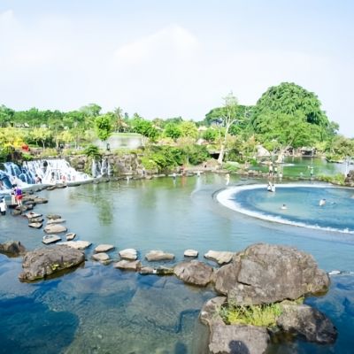 Thủy Ch&acirc;u - B&igrave;nh Dương